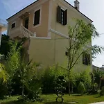 30villa Rd Villa