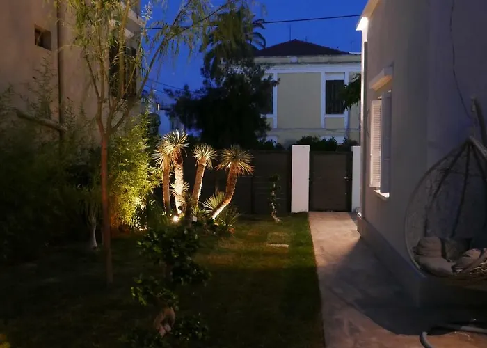 30villa Rd * Rhodes City